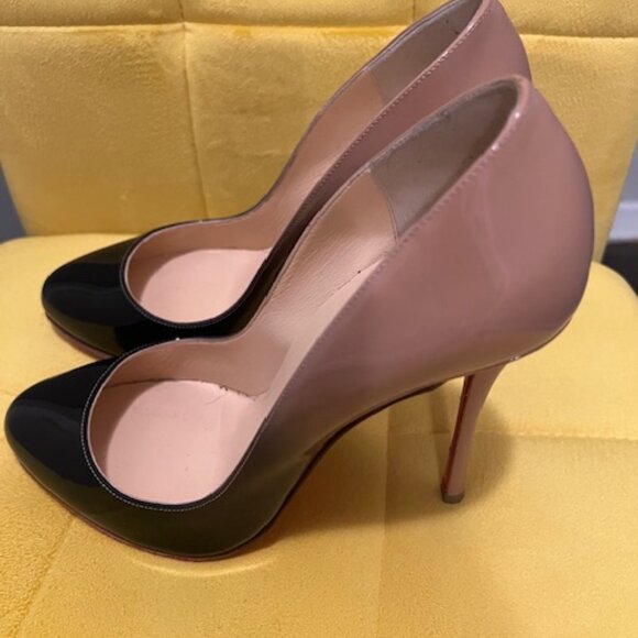 👠 Christian Louboutin Patent Leather Two-Tone Pumps (Nude & Black Cap Toe) - Picture 1 of 8